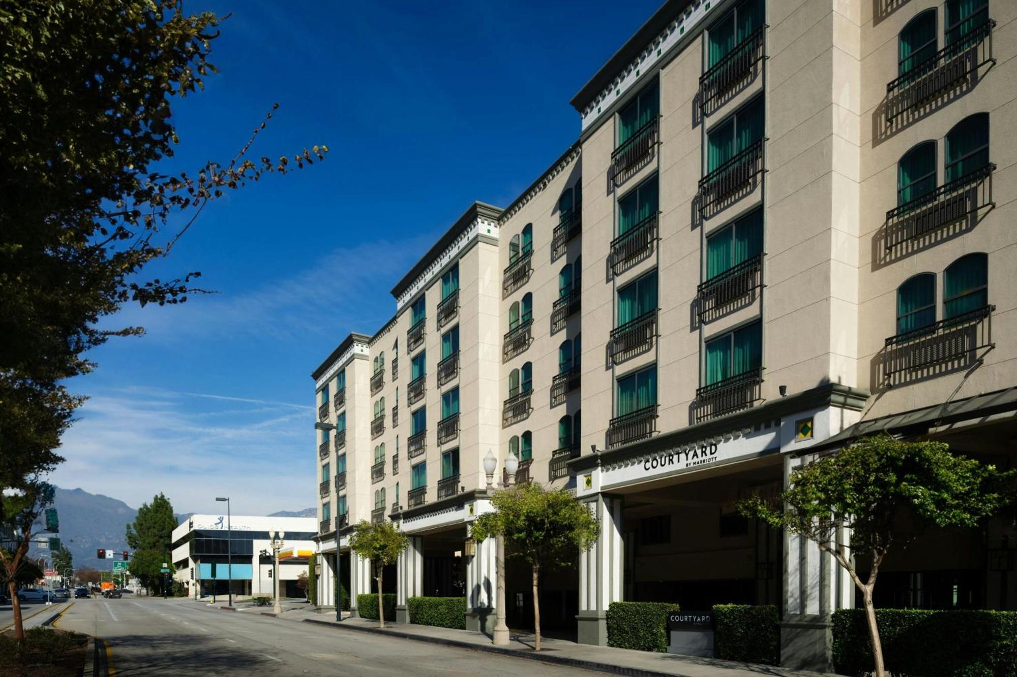 Courtyard By Marriott Los Angeles Pasadena Old Town Hotel Exterior photo