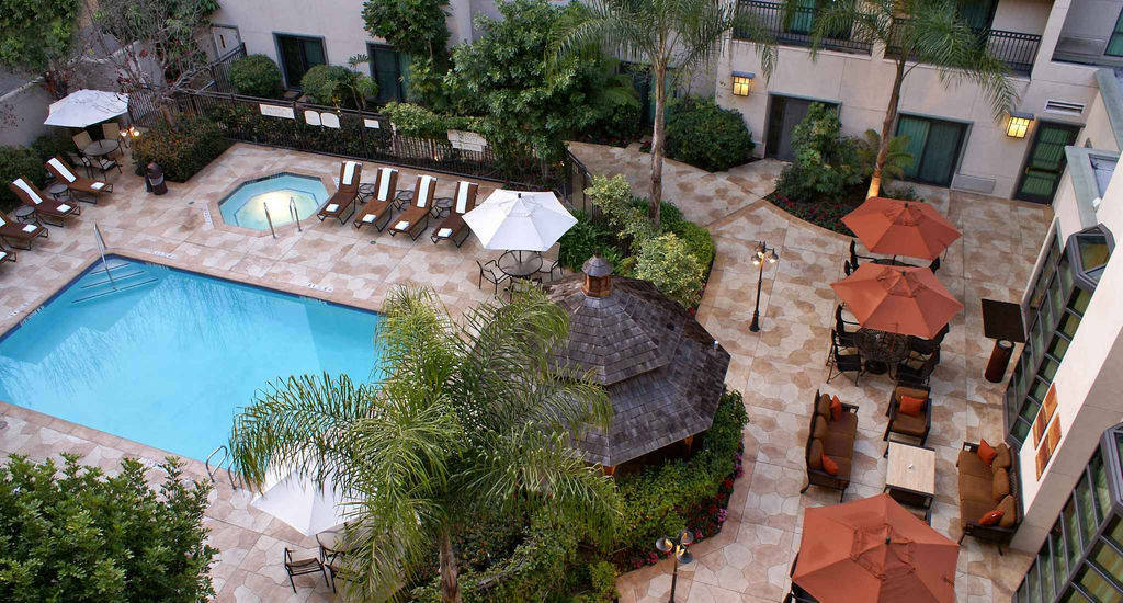 Courtyard By Marriott Los Angeles Pasadena Old Town Hotel Exterior photo