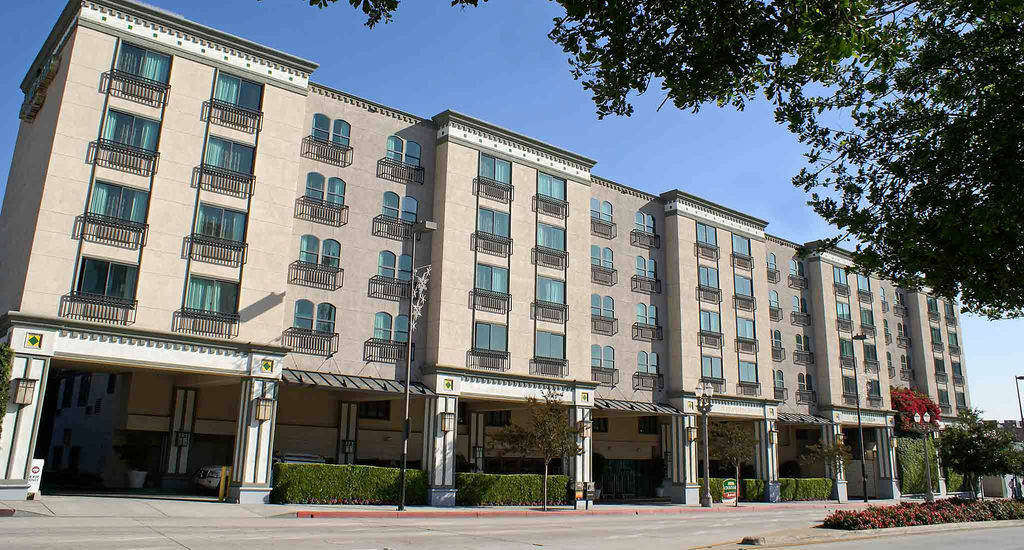 Courtyard By Marriott Los Angeles Pasadena Old Town Hotel Exterior photo